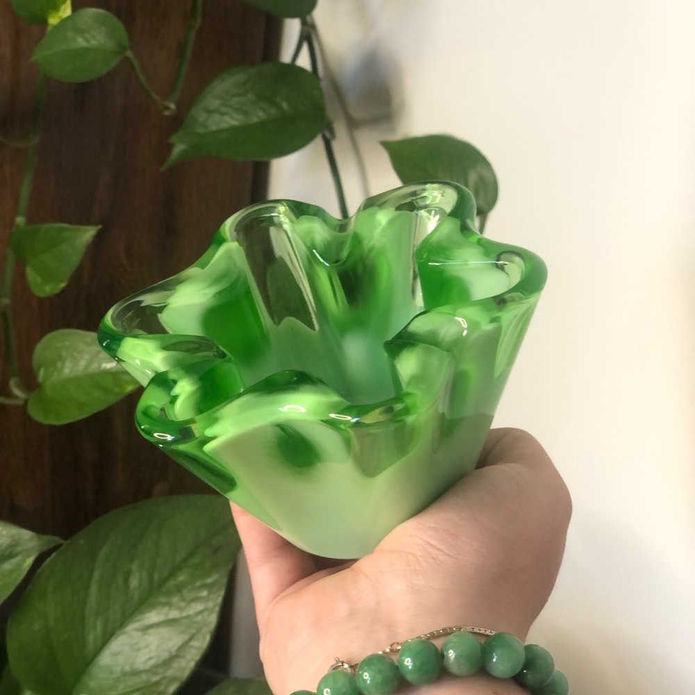 Vintage Imperial Glass Green Slag Ruffled Art Glass Dish